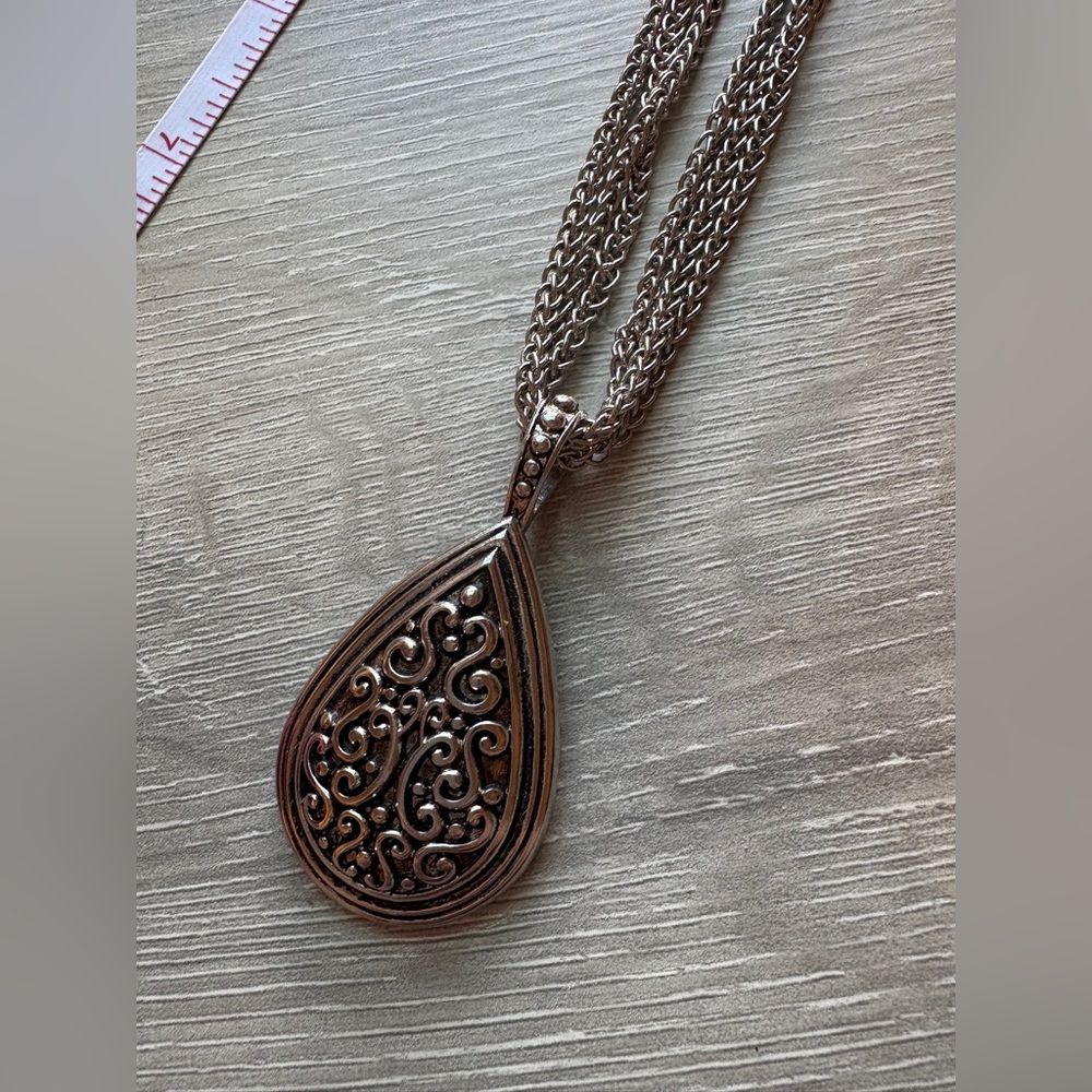 Lisa Sophia necklace
